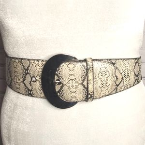 Via Spiga Faux Snakeskin Oversized Statement Belt Size Small